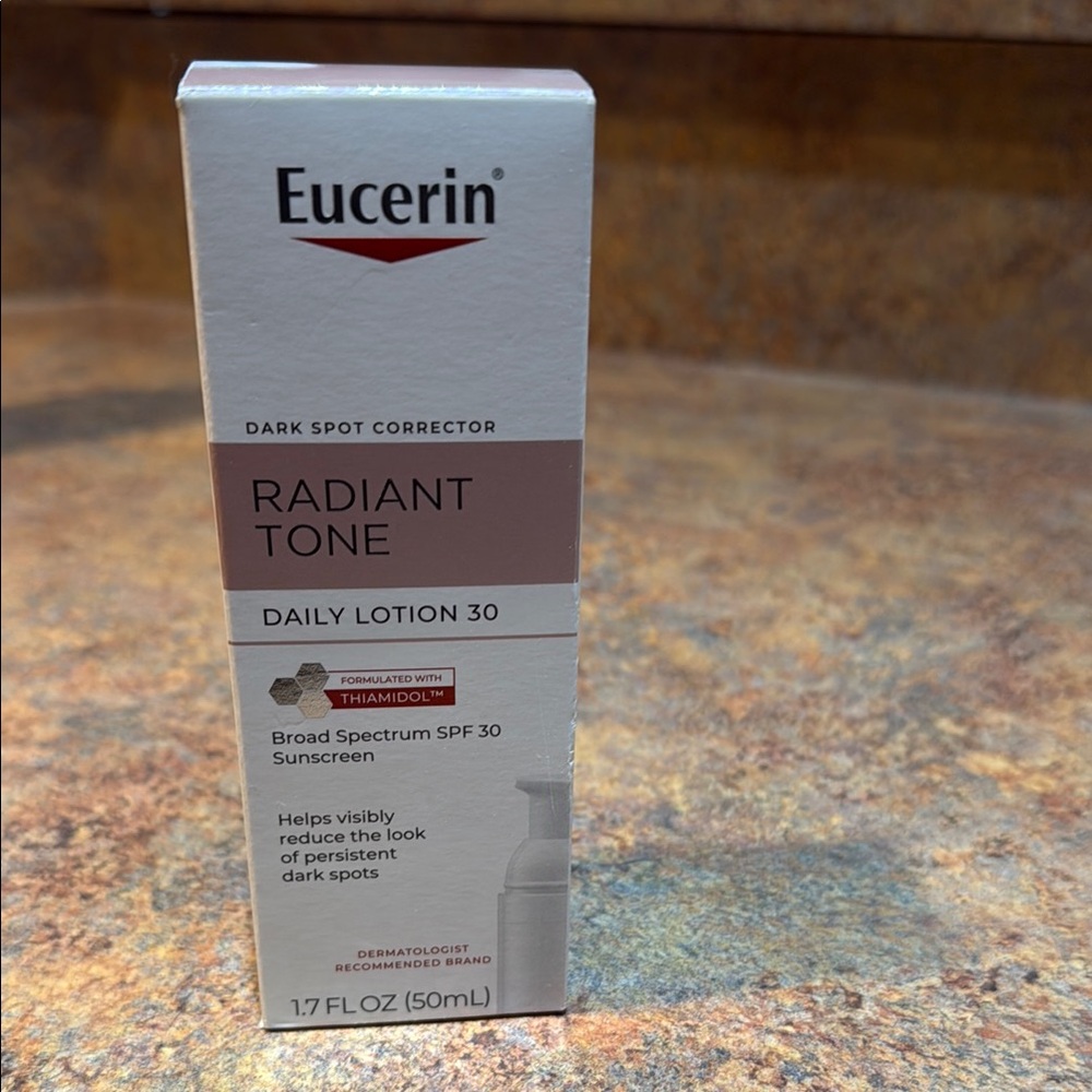 Eucerin Radiant Tone Dark Spot Corrector Daily Lotion 30 - NWT